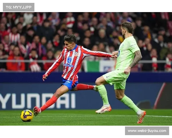 莱万或将离队巴萨马竞欲再现苏亚雷斯加盟后逆袭夺冠传奇 莱万或将离队巴萨马竞欲再现苏亚雷斯加盟后逆袭夺冠传奇